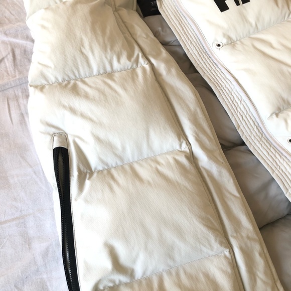Helly Hansen puffer vest white winter - Picture 2 of 5